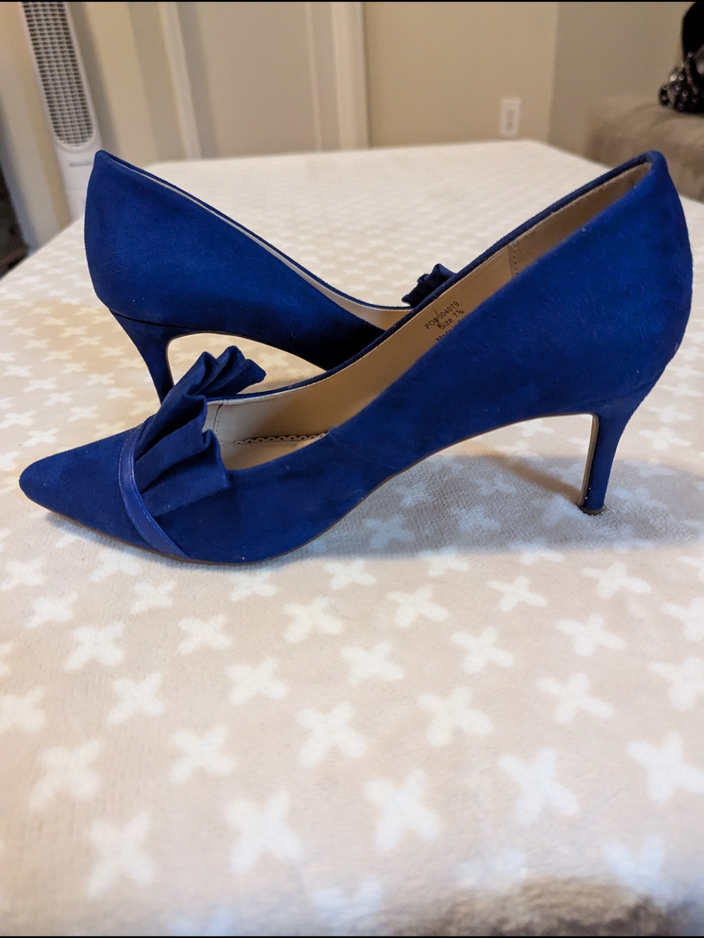 Classic Blue Suede Pointed-Toe Heels with Bow Accent